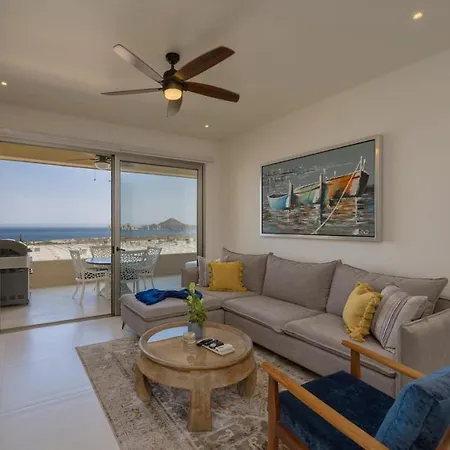 Luxurious New Ocean View 2Br Condo Near Downtown